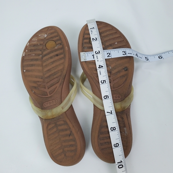 CROCS Lightweight Comfortable Thong Sandals Sz 7 - Picture 10 of 10